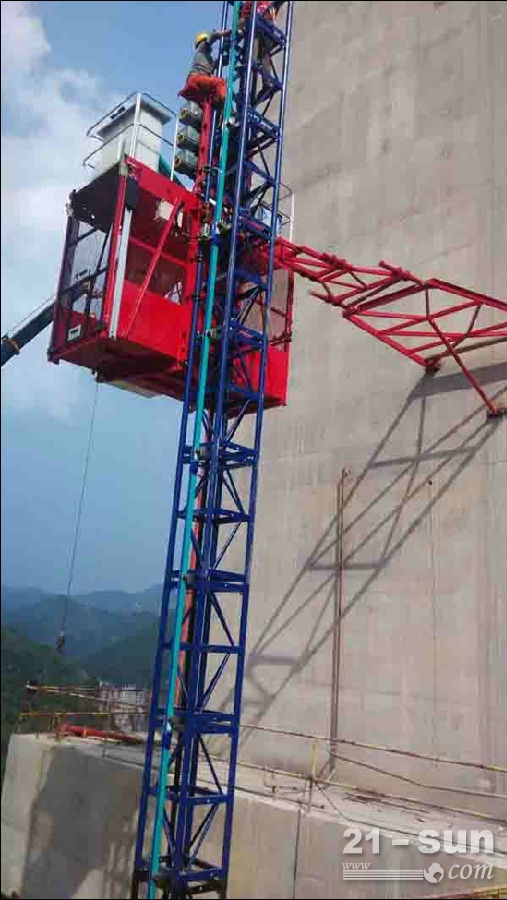 川建助力六廣河特大橋建設，八臺設備彰顯國產工程機械實力